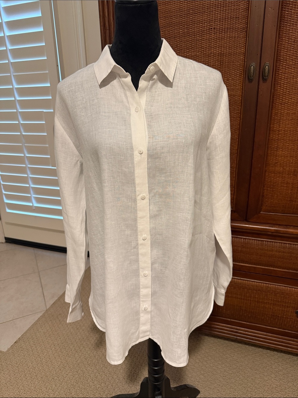 Eileen Fisher Linen Button-Front Tunic Shirt in White